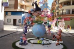 Burriana ya luce sus 36 monumentos falleros en las calles