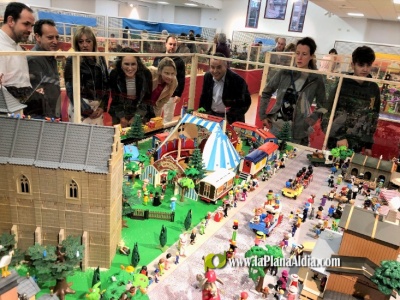 El Mercat de Almassora acoge la exposición de los clics de Playmobil hasta el 29 de abril