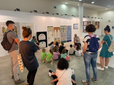 El Museu de Azulejo Manolo Safont impulsa la ceràmica artesanal amb tallers per a tota la família