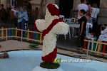 Una cercavila festiva va precedir al lliurament de premis de les Creus de Maig 2023
