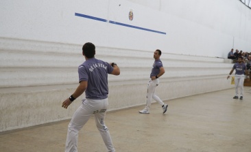 Celebrado el VII Trofeu Villarreal CF de pilota valenciana en el trinquet municipal Salvador Sagols