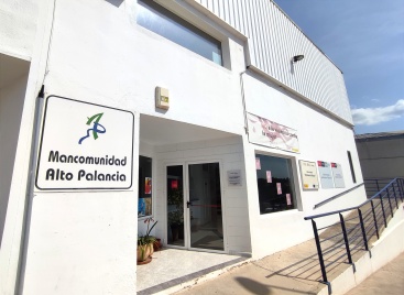 La Mancomunidad del Alto Palancia acomete obras de eficiencia energética y traslada a algunos departamentos a Navajas, Altura y Castellnovo
