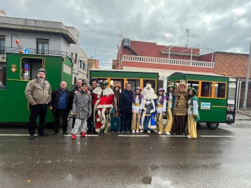 Los Reyes Magos recorren los barrios de Castellón para acercarse a todos los niños