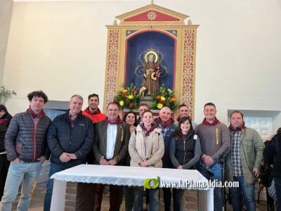 Betx puja a la Muntanyeta de Sant Antoni per festejar el patr