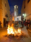 El foc de Sant Antoni ilumina Trig en les seues festes hivernals