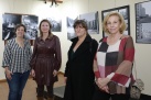 La alcaldesa de Castellón visita la exposición fotográfica 'La historia de la ciudad de Castellón'