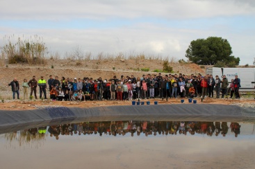 120 alumnes i alumnes protagonitzen el Dia de l'Arbre en el Riu Millars
