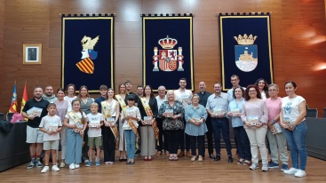 Presentan el libro infantil en Oropesa del Mar por el 60° aniversario del regreso de la Virgen de la Paciencia