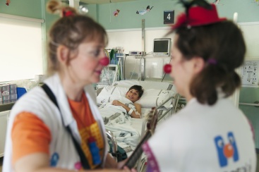 Alumnes de primària s'uneixen a la campanya solidària de Pallassospital