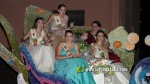 Les Alqueries viu una intensa i acolorida nit de disfresses