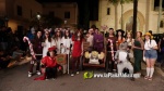 Les Alqueries viu una intensa i acolorida nit de disfresses