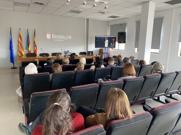 Ajuntament de Benicàssim i Fundació Isonomia de l'UJI promouen la igualtat entre homes i dones