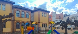 Betx estrena parque infantil escogido por los nios del municipio