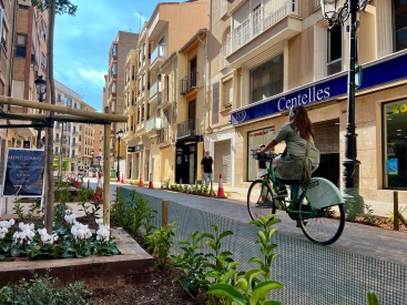 Castellón aprueba las primeras 51 ayudas a comercios afectados por las obras de la ZBE
