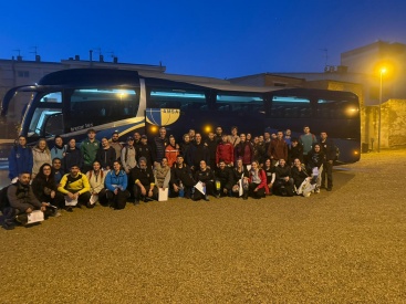 Ajuntaments de Vilafamés, Benlloc i la Pobla envien voluntaris a Sedaví per ajudar en tasques de neteja després de la DANA