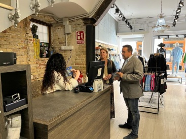 Vila-real implementa bons comercials per impulsar el comer local