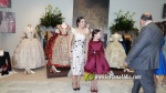 Vermell i ivori, els colors dels primers vestits de Claudia i Valeria