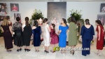 Vermell i ivori, els colors dels primers vestits de Claudia i Valeria