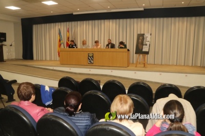 L’Alcora presenta la campaña ‘Un simple gesto puede cambiarlo todo’ enfocada en el servicio 016 de apoyo a las víctimas