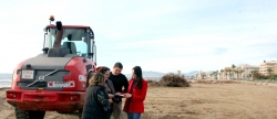 Costas niega la ayuda a Torreblanca para retirar los vertidos en sus playas y la Diputacin rescata al municipio