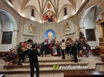 Alcora vive su tradicional 'Nit d'Albaes' de Nochebuena con el canto a la Virgen en la parroquia y al alcalde en la plaza del ayuntamiento