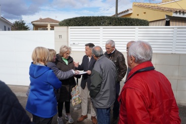 L'alcalde de Burriana continua amb les visites 'Amb els meus vens' al carrer Ribesalbes