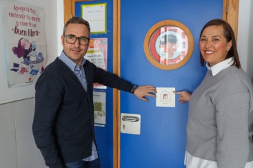 Onda aposta per la inclusió i l'accessibilitat als centres educatius retolant amb pictogrames