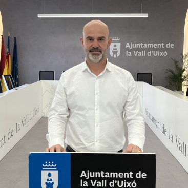 L´Ajuntament de la Vall d´Uixó actualitza l´ordenança de la piscina municipal que no es renovava des del 2005
