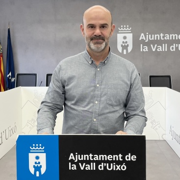 Emsevall abre convocatoria de bolsas de empleo en limpieza y de barquero/a