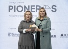Reconeixen amb el 'Premi Pioners' el treball dels pioners del sector cermic a Castell
