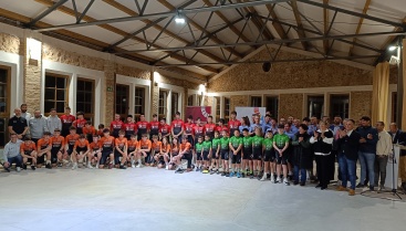XIII Trofeu Castell d'Onda reuneix els millors ciclistes juvenils del pas