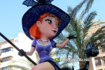 Burriana desperta engalanada amb les falles 2024