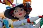 Burriana desperta engalanada amb les falles 2024