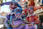 Burriana desperta engalanada amb les falles 2024