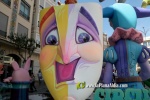 Burriana desperta engalanada amb les falles 2024