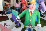 Burriana desperta engalanada amb les falles 2024