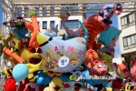 Burriana desperta engalanada amb les falles 2024