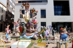 Burriana desperta engalanada amb les falles 2024