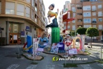 Burriana desperta engalanada amb les falles 2024