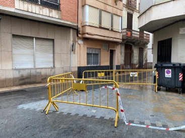 Ajuntament de Burriana exigeix ​​la substituci i reparaci del paviment en confluncia de carrers