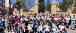 Multitudinaria 'Festa del Rotllo' de Alcora con la romera y 'els angelets' como protagonistas