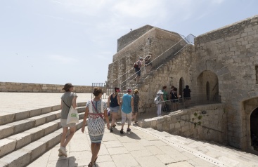 La Diputacin mejora el acceso al Castillo de Pescola y pone el broche final al Plan de Dinamizacin Turstica-Cultural de la fortaleza