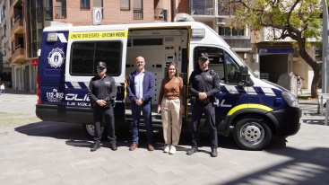 L'Ajuntament de la Vall d'Uix adquireix un vehicle com a oficina mbil de la Policia Local