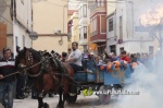 Multitudinari i colorida cercavila de Sant Vicent a Nules