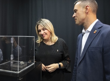 Descobreixen singular fermall de plata dedicat al mite de la fundació de Roma a Vilanova d'Alcolea