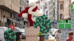 Borriana destella ornamentaci? floral amb les seves Creus de Maig
