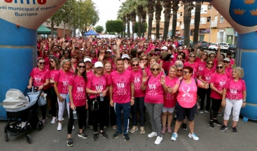Ms de 1.000 persones participen en la 'VIII Cursa de les Dones' de Burriana