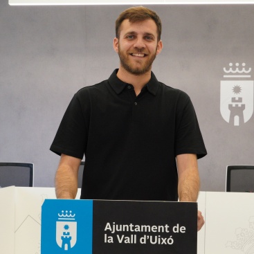 El Ayuntamiento de la Vall d'Uixo crea los consejos de centro para fomentar la participacion social
