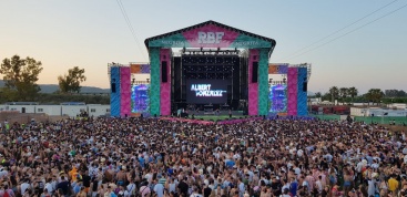 Reggaeton Beach Festival inicia su gira 2024 en Oropesa del Mar con grandes artistas