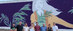 finalitzat-el-mural-commemoratiu-de-la-mostra-cultural-de-l-alcalaten